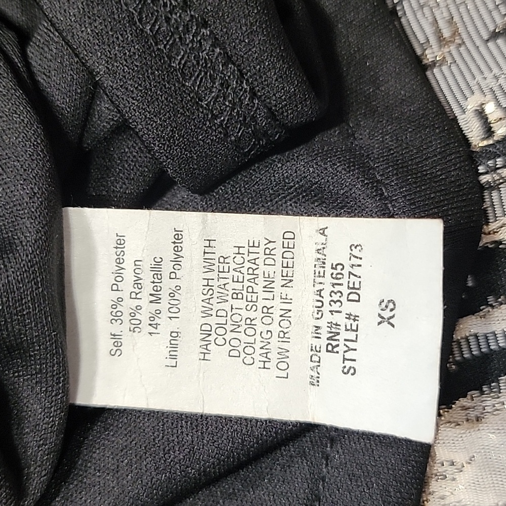 Everleigh Size XS Sleeveless V-Neck Jacquard Fit& Flare Sparkle Dress, EUC - Picture 15 of 15